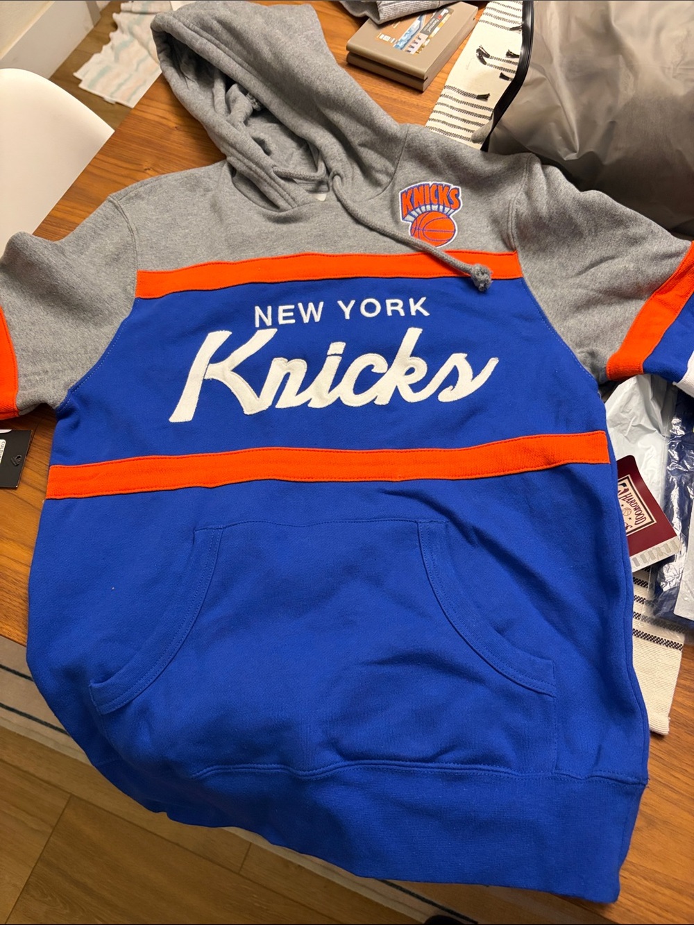 New York Knicks Men's Blue & Gray Pullover Hoodie